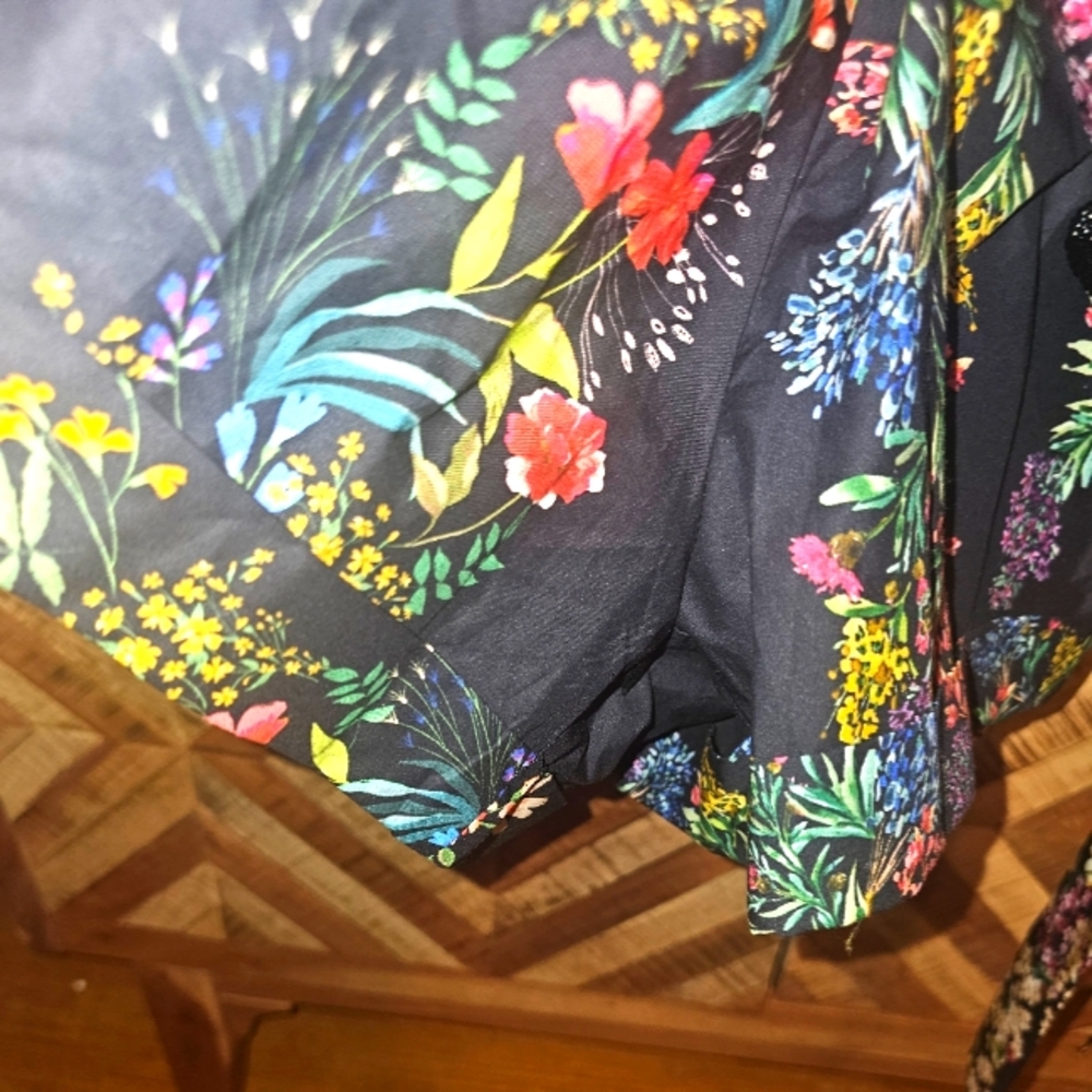 FARM Rio Black Floral Short Jumpsuit with Puff Sleeves - Picture 6 of 9